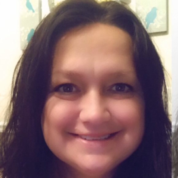 Meet your Posher, Michelle - Picture 1 of 1